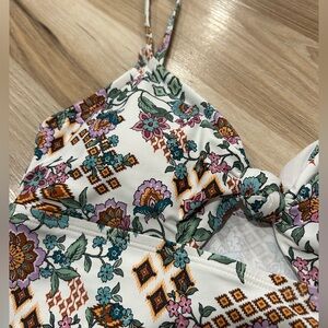 NWT Tankini Swimsuit Paisley Freshwater brand Small